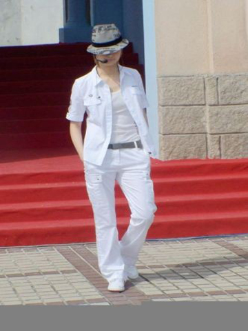 2007年5月1日助阵“快乐男声”李宇春中性风的礼帽
