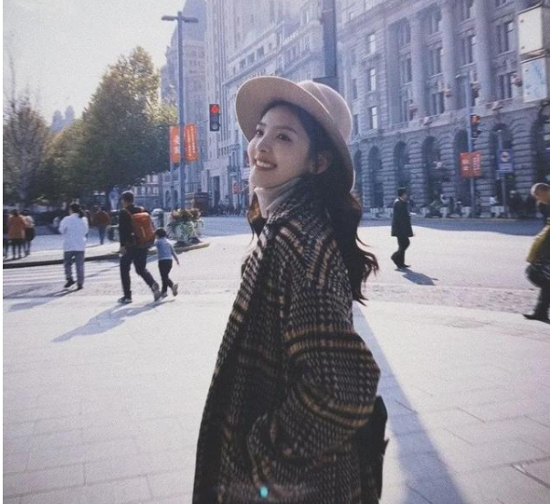 戴上帽子拍照怎么用