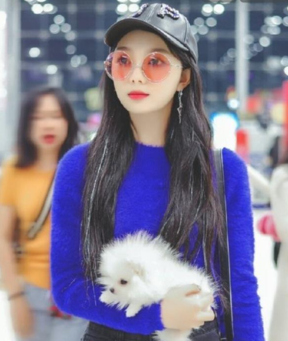火箭少女棒球帽造型