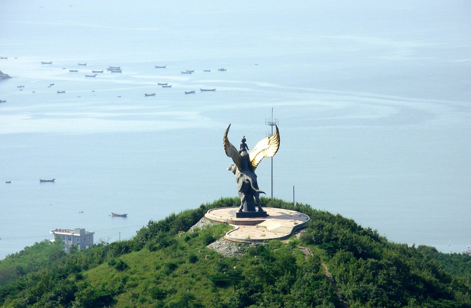 帽子工厂白石湾旅游