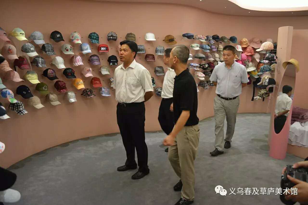 盛秋平调研义乌帽厂高普服饰