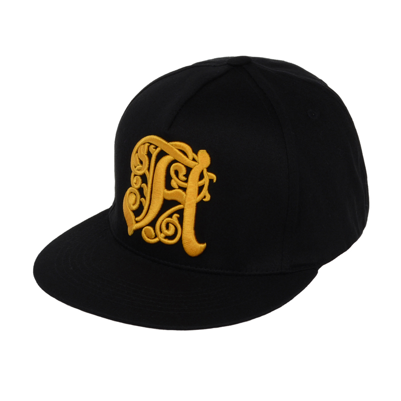 最流行的黑色嘻哈帽