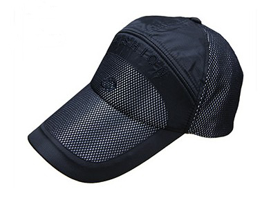 男式棒球帽通常采用吸汗透气的材料